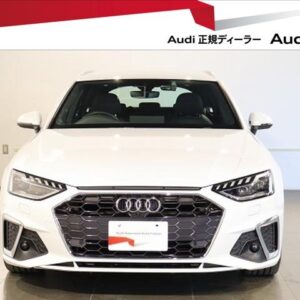 2024 Audi A4 Avant pearl hybrid used car Japan export