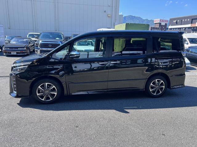 Ref:AUX-24320181 TOYOTA VOXY 2018 9 Ref:AUX-24320181 TOYOTA VOXY 2018 - Image 9