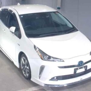 2019 Toyota Prius pearl gasoline used car Japan export