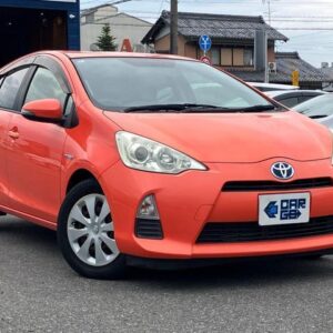 2012 Toyota Aqua orange hybrid used car Japan export