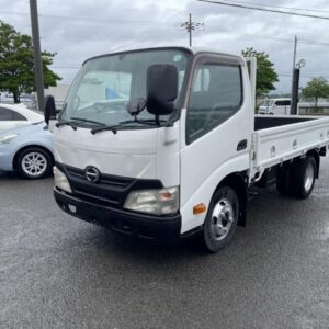 2011 Hino Dutro white diesel used car Japan export