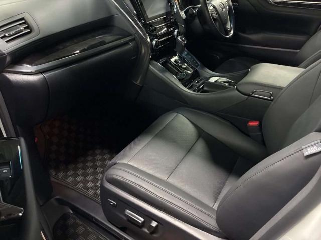 Ref:AUX-24321160 TOYOTA ALPHARD 2021 6 Ref:AUX-24321160 TOYOTA ALPHARD 2021 - Image 6