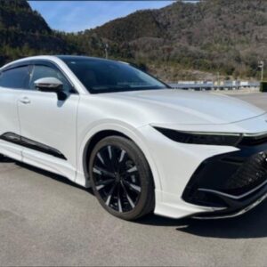 2025 Toyota Crown Crossover pearl gasoline used car Japan export