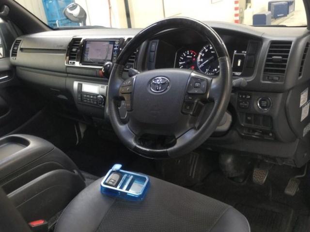 Ref:AUX-24325302 TOYOTA HIACE VAN 2021 4 Ref:AUX-24325302 TOYOTA HIACE VAN 2021 - Image 4