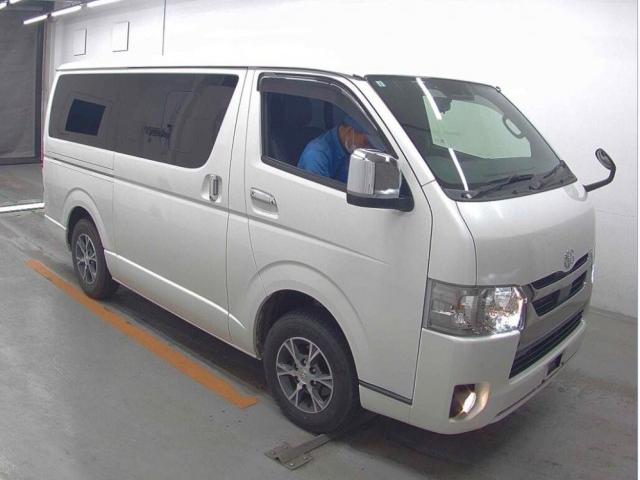 Ref:AUX-24325302 TOYOTA HIACE VAN 2021 1 2021 Toyota Hiace Van pearl diesel used car Japan export
