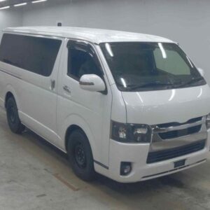 2018 Toyota Hiace Van pearl diesel used car Japan export