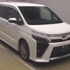 2022 Toyota Voxy pearl gasoline used car Japan export