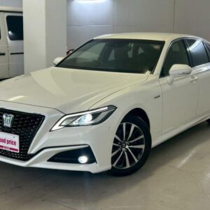 2018 Toyota Crown Hybrid pearl hybrid used car Japan export