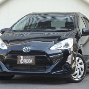 2015 Toyota Aqua black hybrid used car Japan export