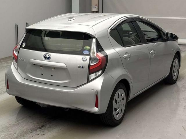 Ref:AUX-24340516 TOYOTA AQUA 2019 2 Ref:AUX-24340516 TOYOTA AQUA 2019 - Image 2