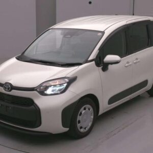 2023 Toyota Sienta pearl gasoline used car Japan export