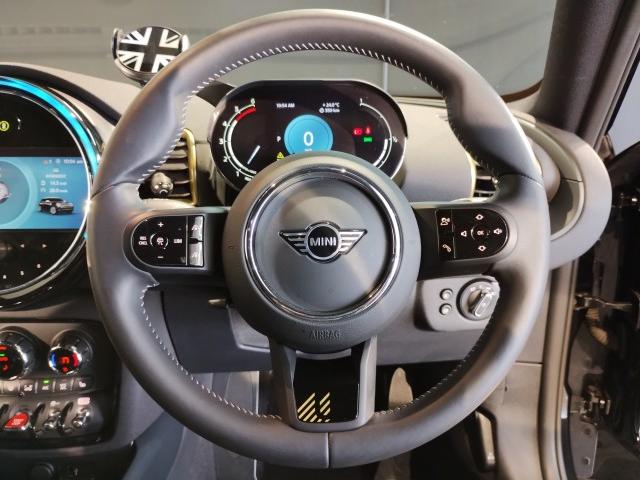 Ref:AUX-24345054 MINI MINI 2023 16 Ref:AUX-24345054 MINI MINI 2023 - Image 16