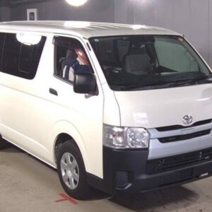 2018 Toyota Hiace Van white diesel used car Japan export