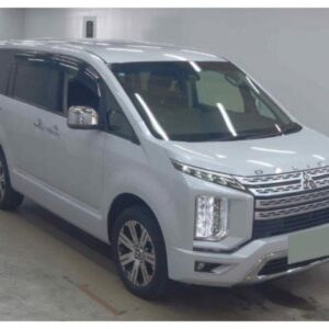 2022 Mitsubishi Delica D:5 pearl diesel used car Japan export