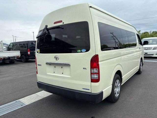 Ref:AUX-24345884 TOYOTA HIACE COMMUTER 2019 2 Ref:AUX-24345884 TOYOTA HIACE COMMUTER 2019 - Image 2