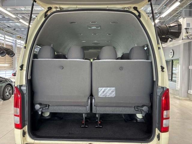 Ref:AUX-24345884 TOYOTA HIACE COMMUTER 2019 3 Ref:AUX-24345884 TOYOTA HIACE COMMUTER 2019 - Image 3