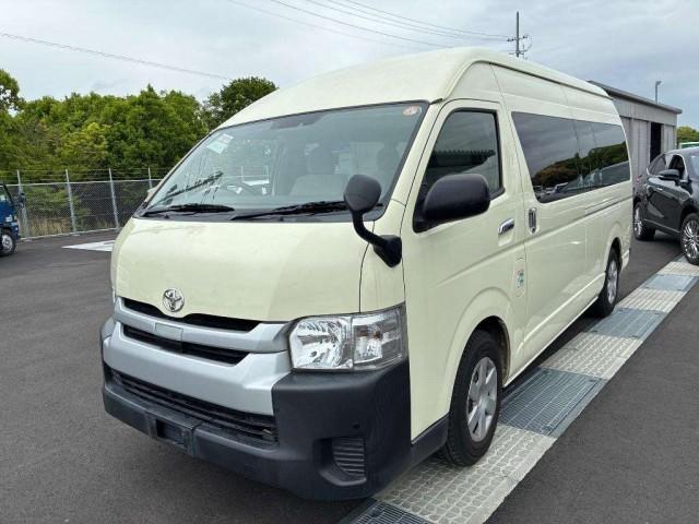 Ref:AUX-24345884 TOYOTA HIACE COMMUTER 2019 1 2019 Toyota Hiace Commuter yellow diesel used car Japan export