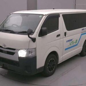 2021 Toyota Hiace Van white diesel used car Japan export
