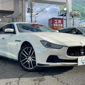 2014 Maserati Ghibli white gasoline used car Japan export