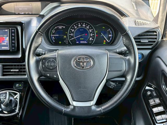 Ref:AUX-24359863 TOYOTA NOAH 2019 6 Ref:AUX-24359863 TOYOTA NOAH 2019 - Image 6