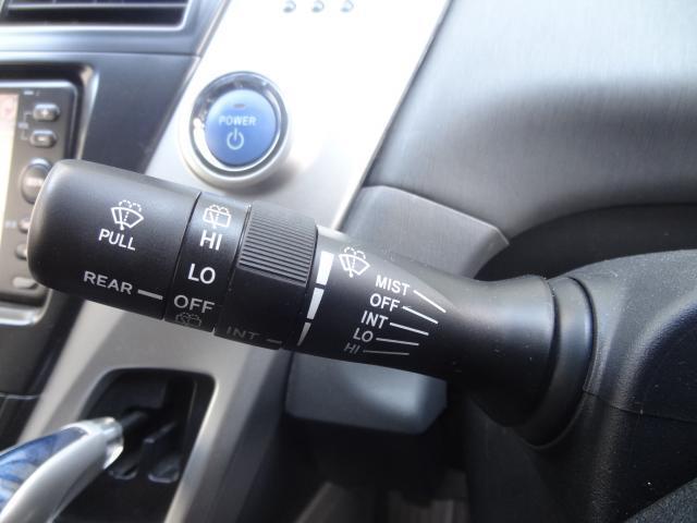 Ref:AUX-24360355 TOYOTA PRIUS ALPHA 2012 16 Ref:AUX-24360355 TOYOTA PRIUS ALPHA 2012 - Image 16