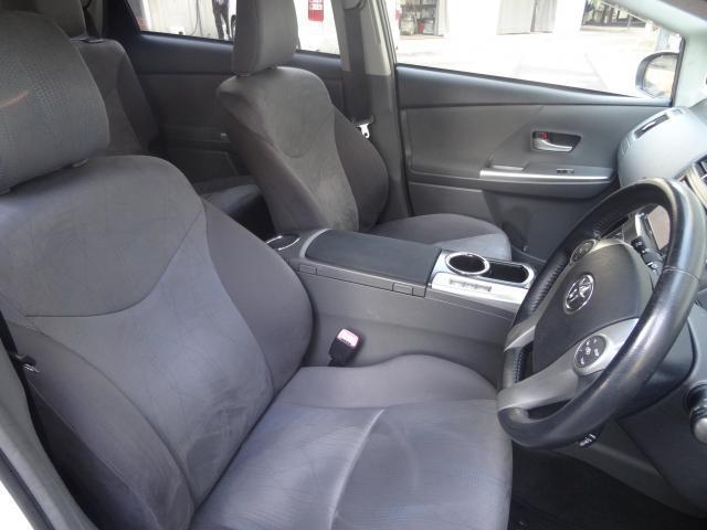 Ref:AUX-24360355 TOYOTA PRIUS ALPHA 2012 4 Ref:AUX-24360355 TOYOTA PRIUS ALPHA 2012 - Image 4