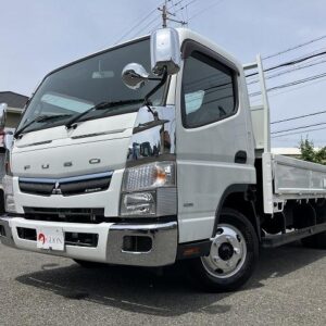 2017 Mitsubishi Fuso Canter white diesel used car Japan export