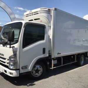 2019 Isuzu Elf Truck white diesel used car Japan export