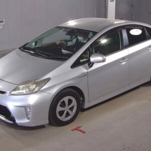 2013 Toyota Prius silver gasoline used car Japan export