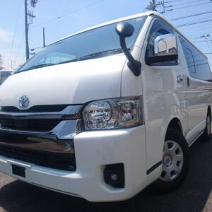 2024 Toyota Hiace Van pearl gasoline used car Japan export