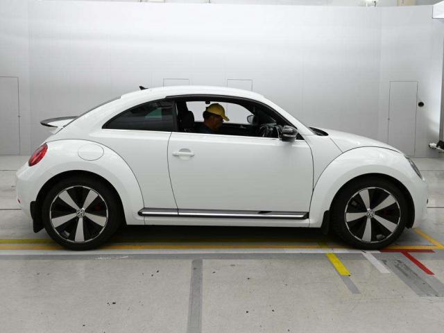 Ref:AUX-24360914 VOLKSWAGEN THE BEETLE 2016 4 Ref:AUX-24360914 VOLKSWAGEN THE BEETLE 2016 - Image 4