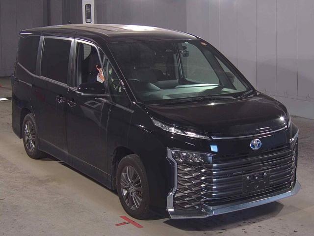 Ref:AUX-24360950 TOYOTA VOXY 2023 1 2023 Toyota Voxy black gasoline used car Japan export