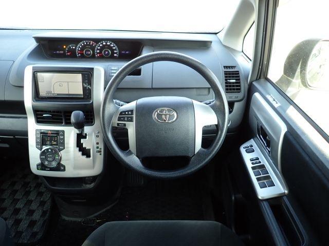 Ref:AUX-24361981 TOYOTA NOAH 2011 3 Ref:AUX-24361981 TOYOTA NOAH 2011 - Image 3