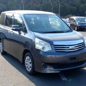2011 Toyota Noah gray gasoline used car Japan export