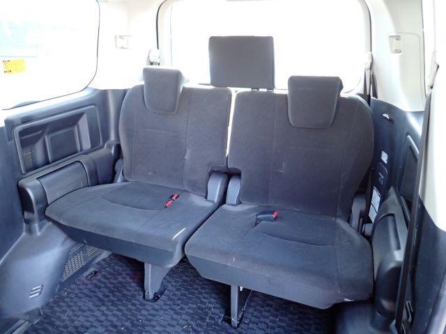 Ref:AUX-24361981 TOYOTA NOAH 2011 8 Ref:AUX-24361981 TOYOTA NOAH 2011 - Image 8