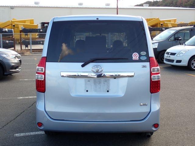 Ref:AUX-24365311 TOYOTA NOAH 2013 2 Ref:AUX-24365311 TOYOTA NOAH 2013 - Image 2