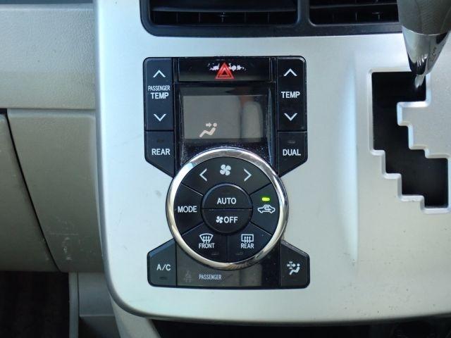 Ref:AUX-24365311 TOYOTA NOAH 2013 16 Ref:AUX-24365311 TOYOTA NOAH 2013 - Image 16