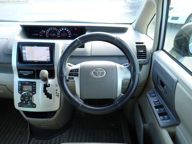 Ref:AUX-24365311 TOYOTA NOAH 2013 3 Ref:AUX-24365311 TOYOTA NOAH 2013 - Image 3