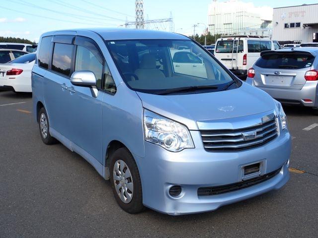 Ref:AUX-24365311 TOYOTA NOAH 2013 1 2013 Toyota Noah blue gasoline used car Japan export