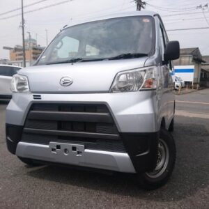 2018 Daihatsu Hijet Cargo silver gasoline used car Japan export