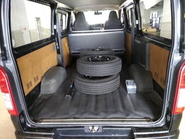 Ref:AUX-24365631 TOYOTA HIACE VAN 2016 3 Ref:AUX-24365631 TOYOTA HIACE VAN 2016 - Image 3