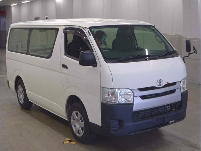 Ref:AUX-24365635 TOYOTA HIACE VAN 2018 1 2018 Toyota Hiace Van white diesel used car Japan export