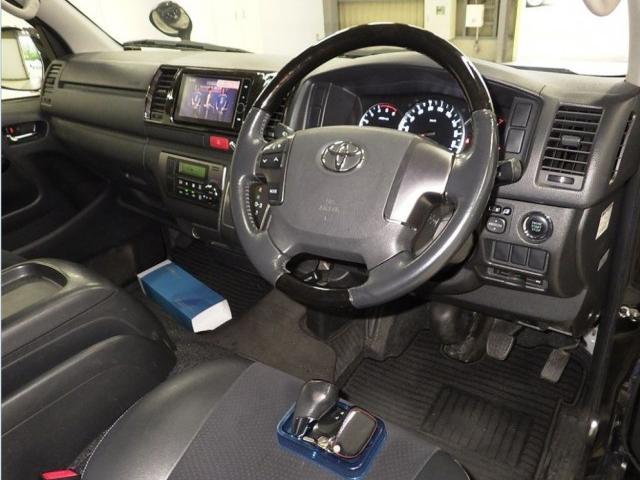Ref:AUX-24365641 TOYOTA HIACE VAN 2015 4 Ref:AUX-24365641 TOYOTA HIACE VAN 2015 - Image 4