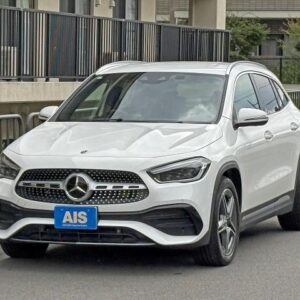 2023 Mercedes Benz Gla-Class white diesel used car Japan export
