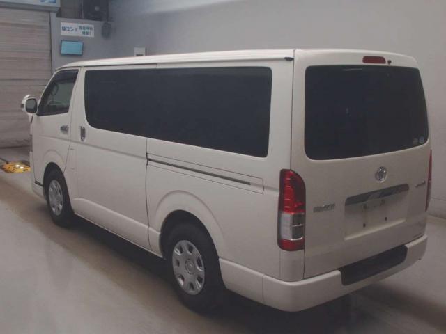 Ref:AUX-24365660 TOYOTA HIACE VAN 2016 4 Ref:AUX-24365660 TOYOTA HIACE VAN 2016 - Image 4