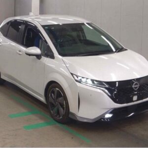 2024 Nissan Aura pearl gasoline used car Japan export