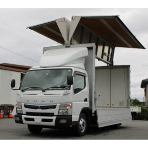 2018 Mitsubishi Fuso Canter white diesel used car Japan export