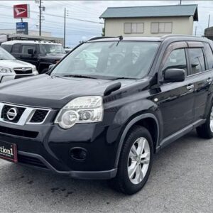 2011 Nissan X-Trail black gasoline used car Japan export