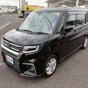 2021 Mitsubishi Delica D:2 black hybrid used car Japan export