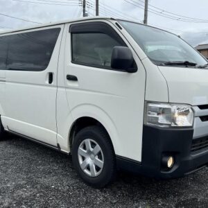 2018 Toyota Hiace Van white diesel used car Japan export